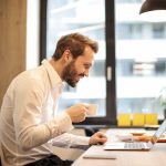 Webwinkel beginnen tips: waarom een bestaande webshop overnemen de snellere route is